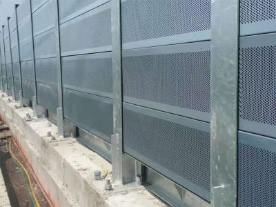 鍍鋅板鐵路聲屏障