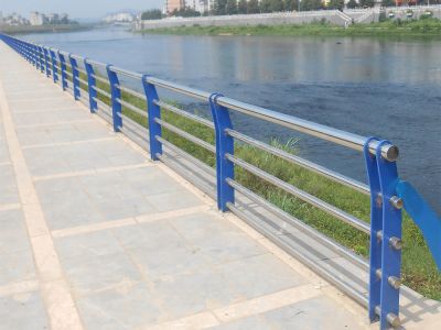 不銹鋼橋梁護欄